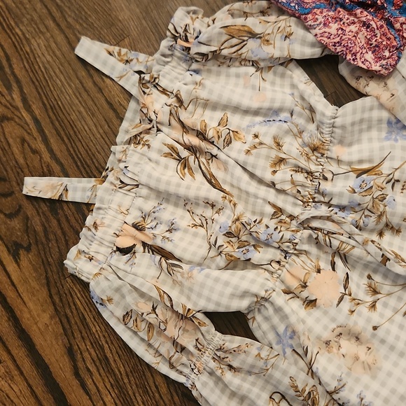 Lot 2 Big Girls Off Shoulder Rompers - Picture 2 of 7